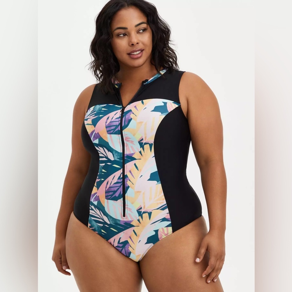 Torrid Active Wireless Sleeveless Rashguard One Piece Swimsuit Sz L - Picture 2 of 9